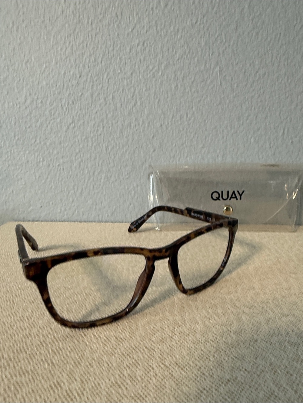 Brand New Quay Australia Tortoiseshell Blue-Light Blocking Glasses w/ Case
